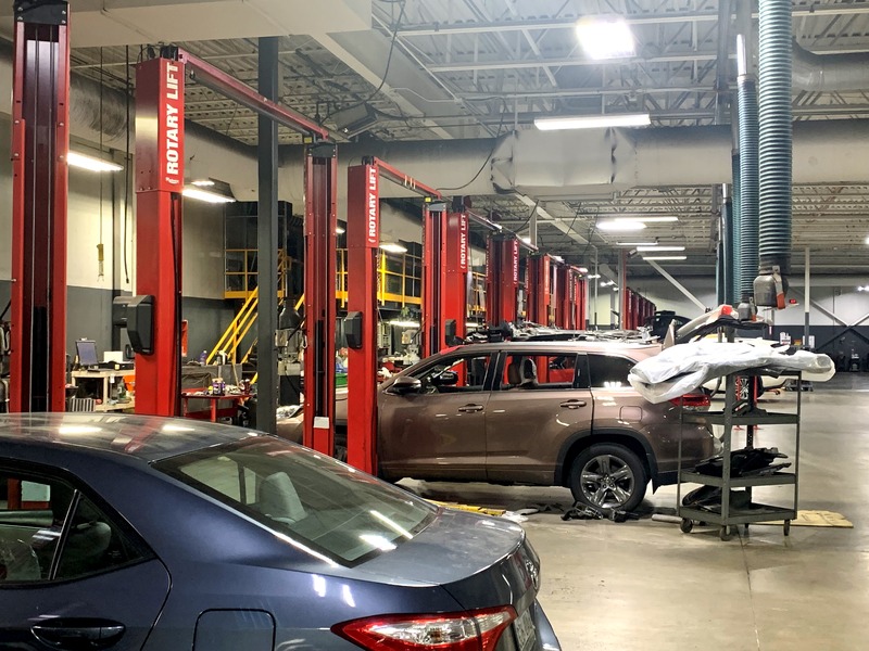 Rotary Automotive Lifts and Service Bays