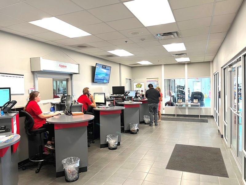 Service Writers at Crown Automotive
